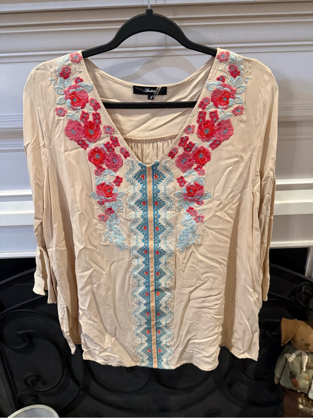 ANDREE BY UNIT Cream Tunic with Pink & Light Blue Floral Embroidery